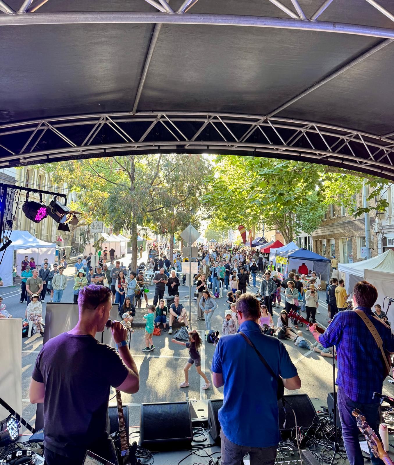 The Black Curtains - Photo 12