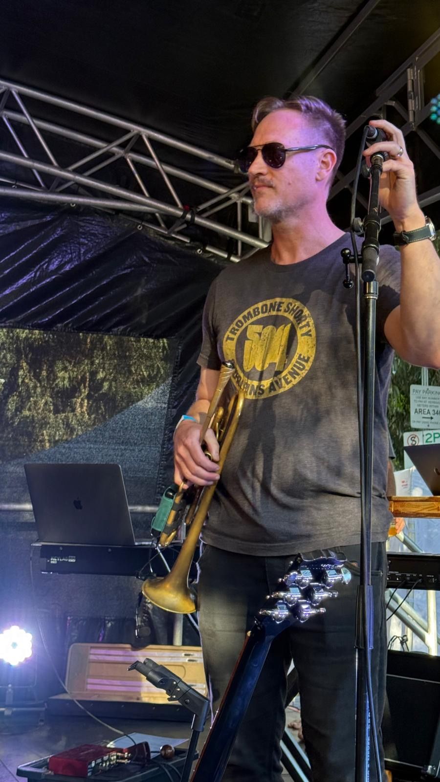 The Black Curtains - Photo 9